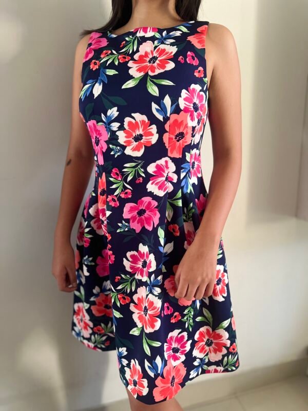 Vestido Vince Camuto